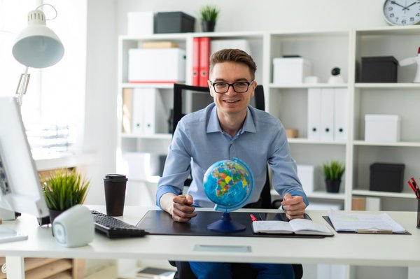Optimisez votre espace avec le bureau assis debout 140x80